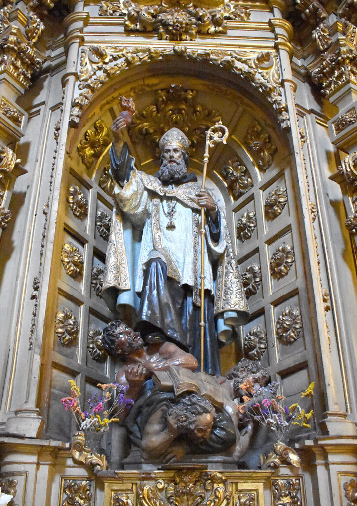 Escultura de San Agustín de Hipona, por José Navas Parejo